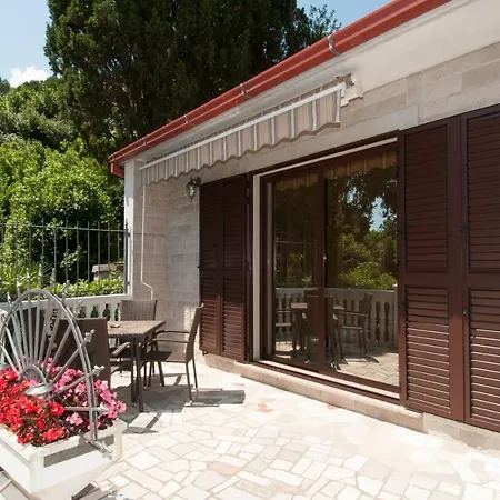 Appartement With A Parking Space - 14562 *