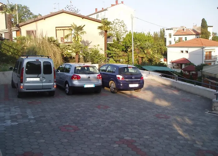Apartmán With A Parking Space - 14562 Opatija